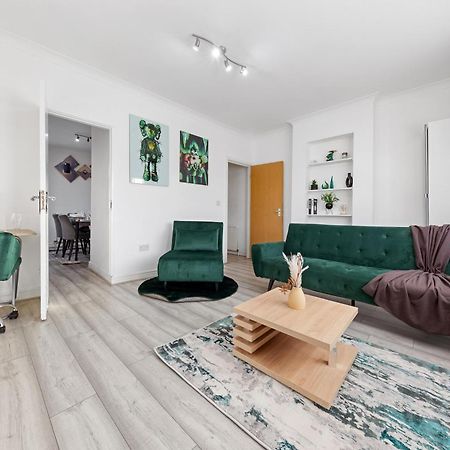 Green Hype - 10 Mins To Stadium - Sleeps 8 London Exterior foto